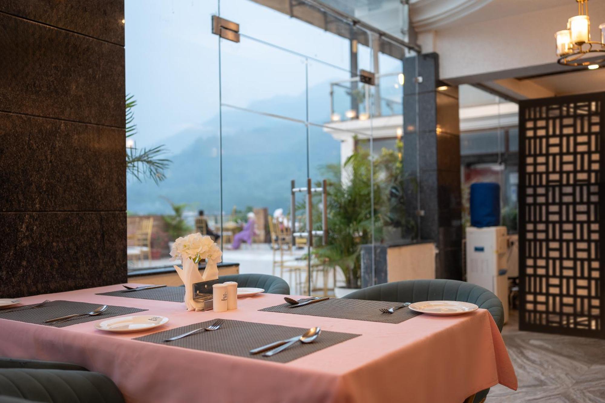 Hotel Indira Nikunj Rubystone Exotic à Rishīkesh Extérieur photo