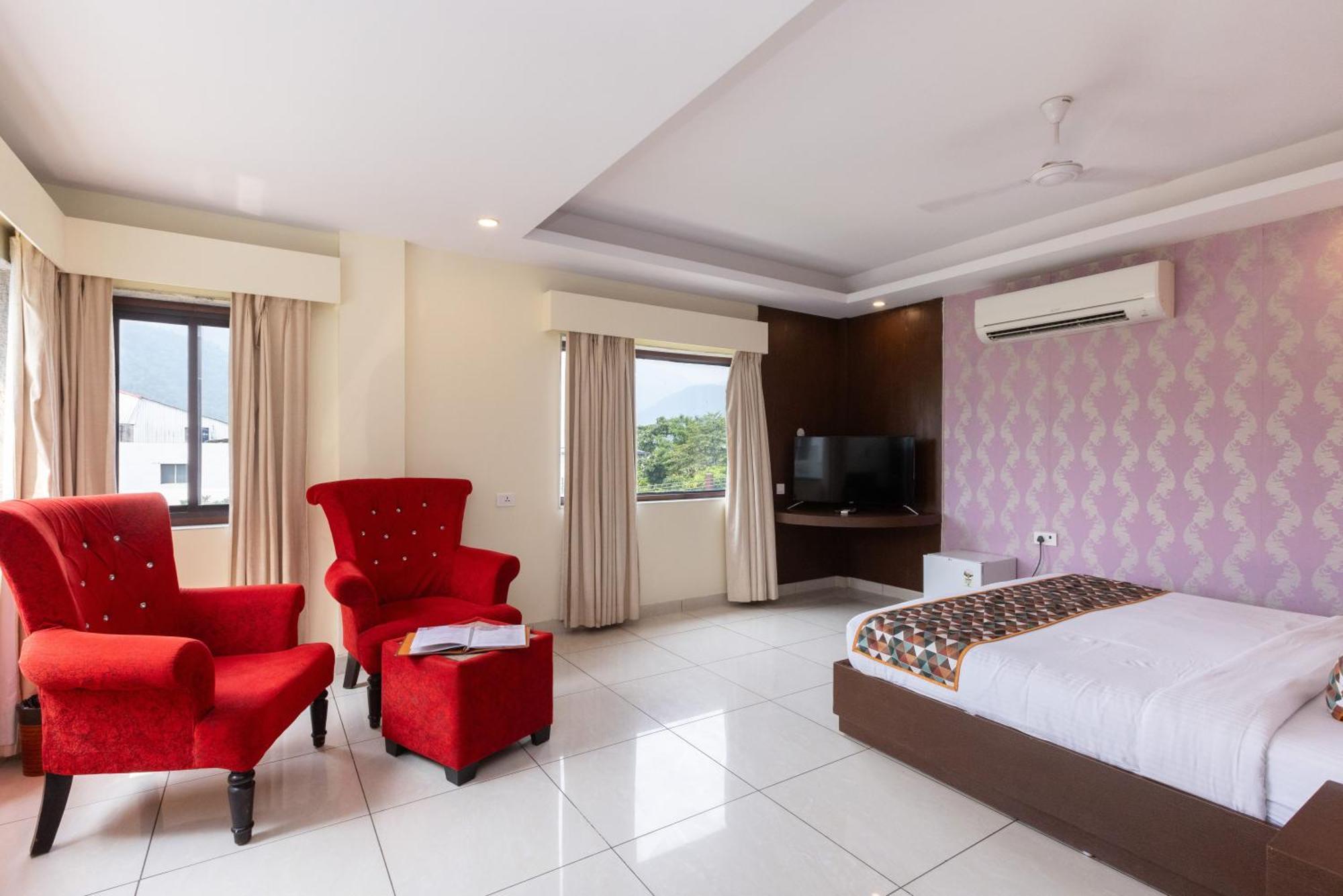 Hotel Indira Nikunj Rubystone Exotic à Rishīkesh Extérieur photo