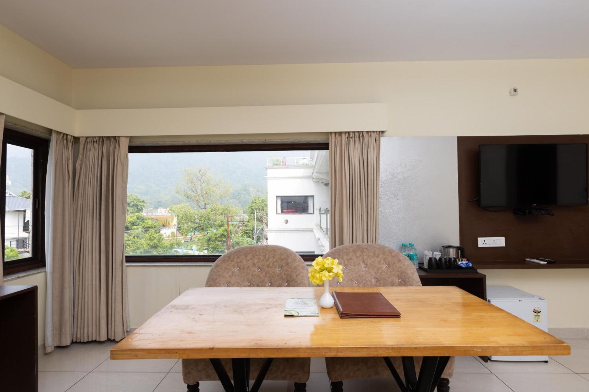 Hotel Indira Nikunj Rubystone Exotic à Rishīkesh Extérieur photo
