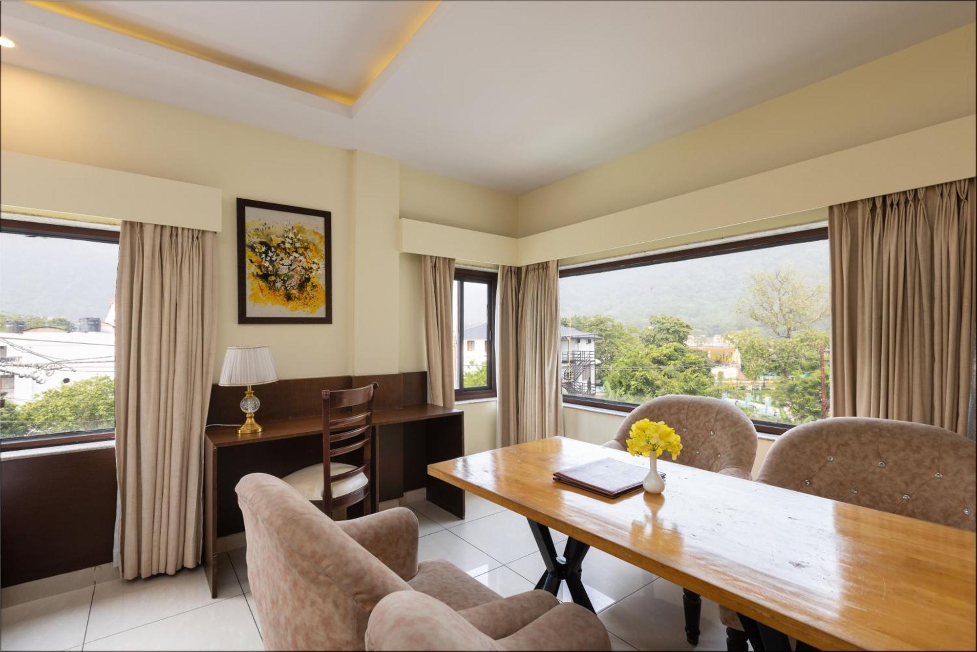 Hotel Indira Nikunj Rubystone Exotic à Rishīkesh Extérieur photo